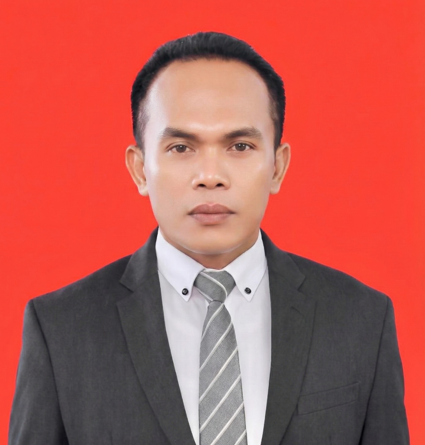 Dr. Moh. Rolli Paramata, SE., MM